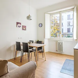 Apartment Spacious & Comfortable In Duomo By Easylife, Milan